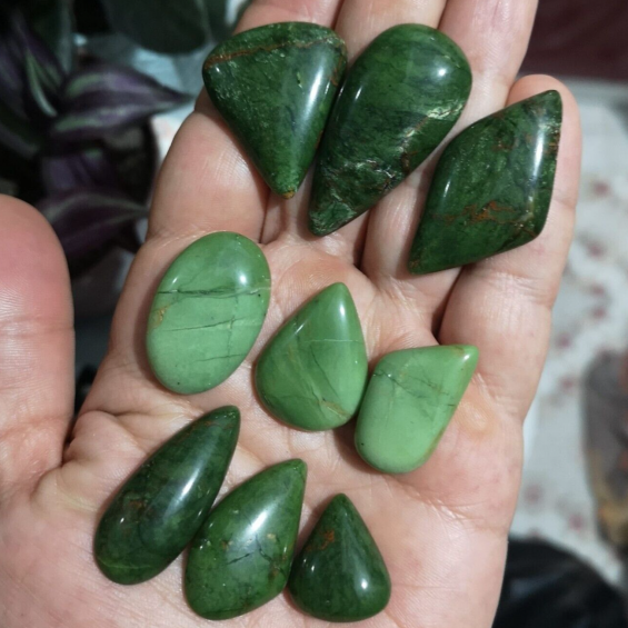 Untreated Chrysoprase Rough for Cabbing, Lapidary Rough lbs, Raw Gemsone